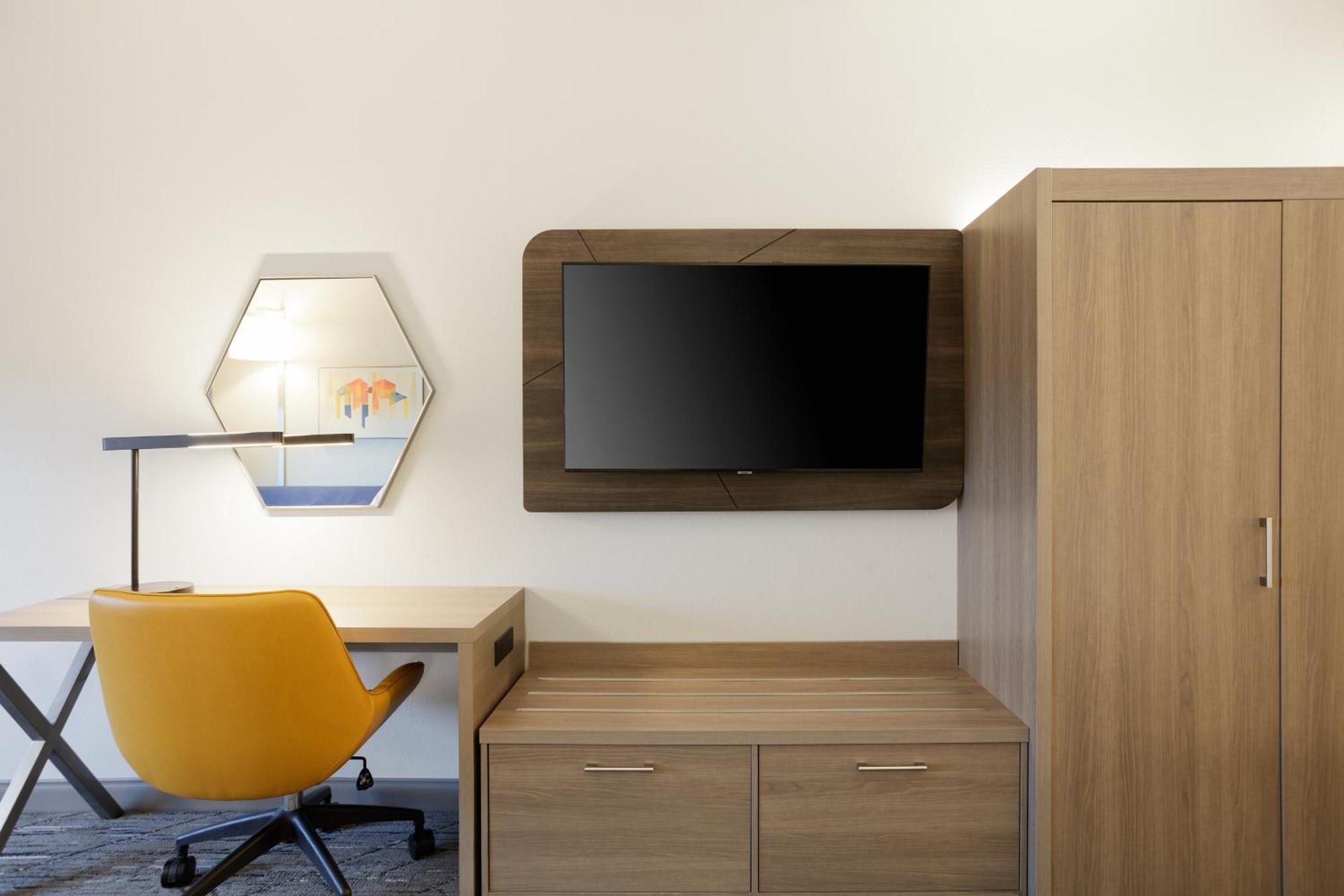 Holiday Inn Express & Suites Memphis East By Ihg Extérieur photo
